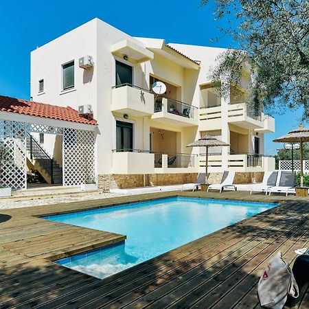 Oliva Holiday Homes Dhiyeliotika ภายนอก รูปภาพ